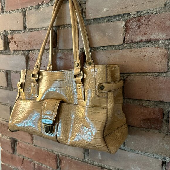 Classic Liz Claiborne Shoulder Bag - Picture 8 of 9